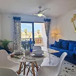 Fairways Club - Teide View Oasis - Heated Pool, Family * San Miguel de Abona